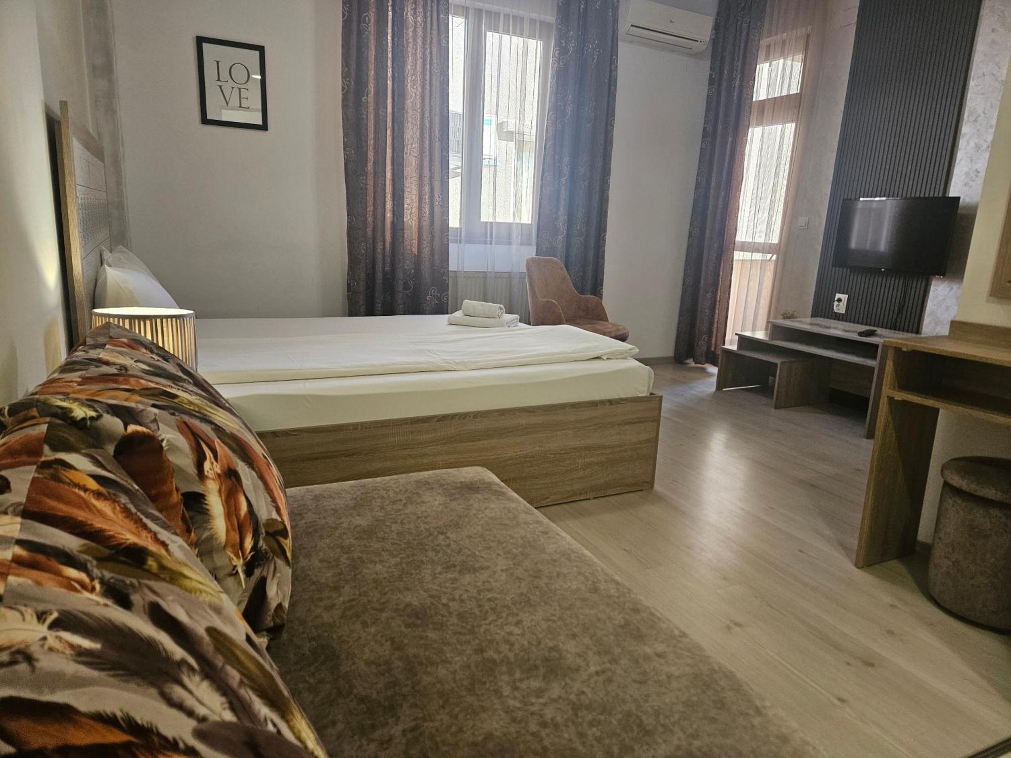 Priyateli - Friends Hotel Veliko Tarnovo Room photo