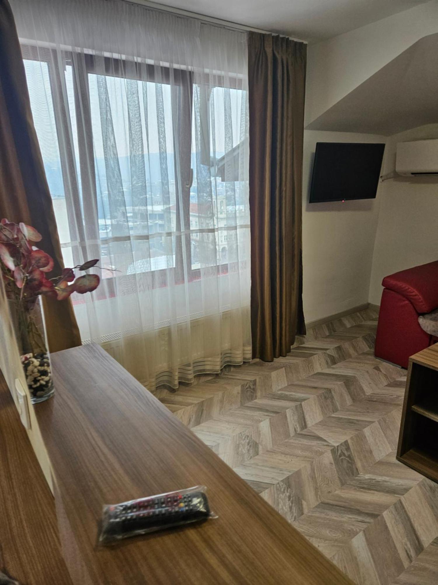 Priyateli - Friends Hotel Veliko Tarnovo Room photo